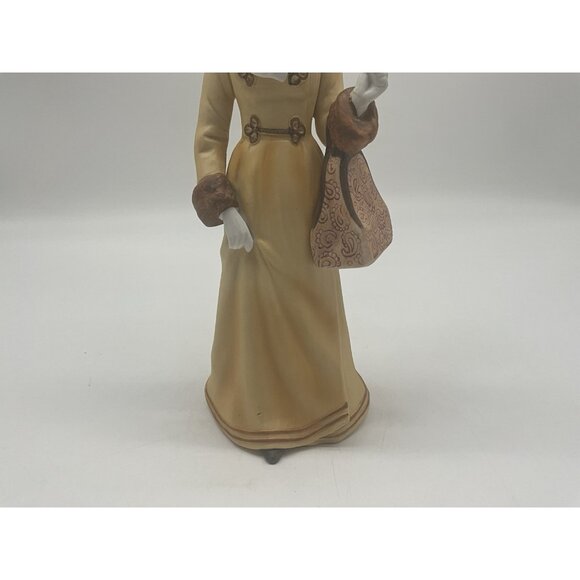 Avon VTG 1981 President s Club Albee Award Porcelain Figurine 10 Tall Japan - Picture 10 of 16